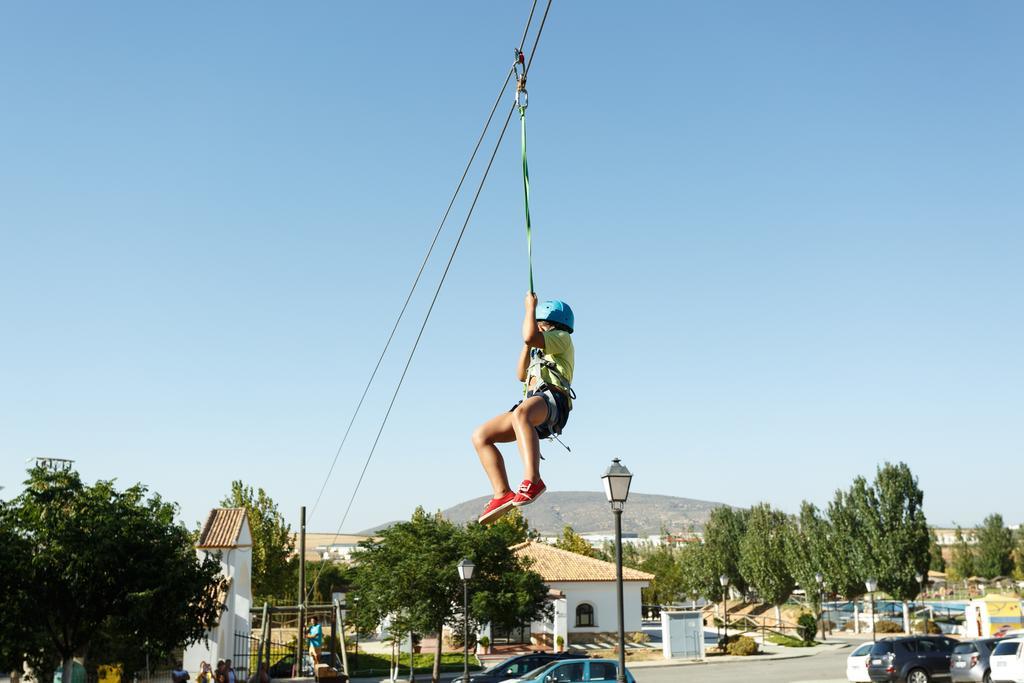 Camping la Sierrecilla Humilladero Esterno foto