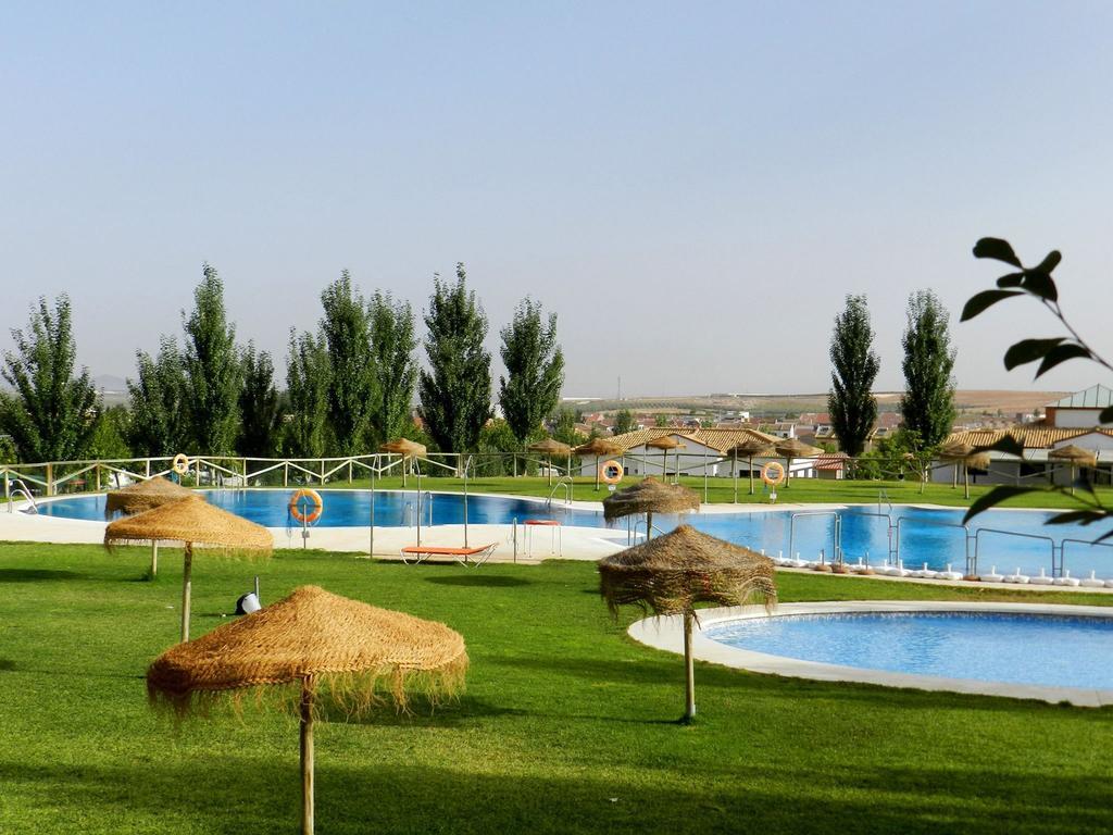 Camping la Sierrecilla Humilladero Esterno foto